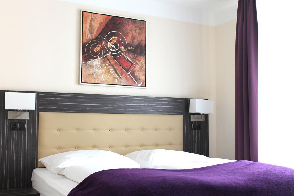Hotel Famosa